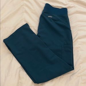 FIGS Petite Kade Pant